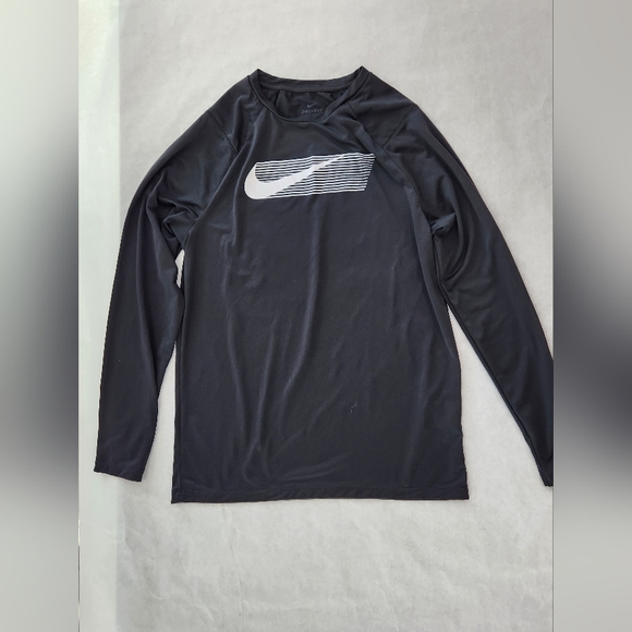 Nike Big Kids Legend Dri-FIT Long-Sleeve T-Shirt Size XL - Picture 3 of 4